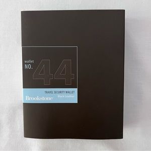 New Brookstone Black Leather Travel Security Wallet NO. 44
